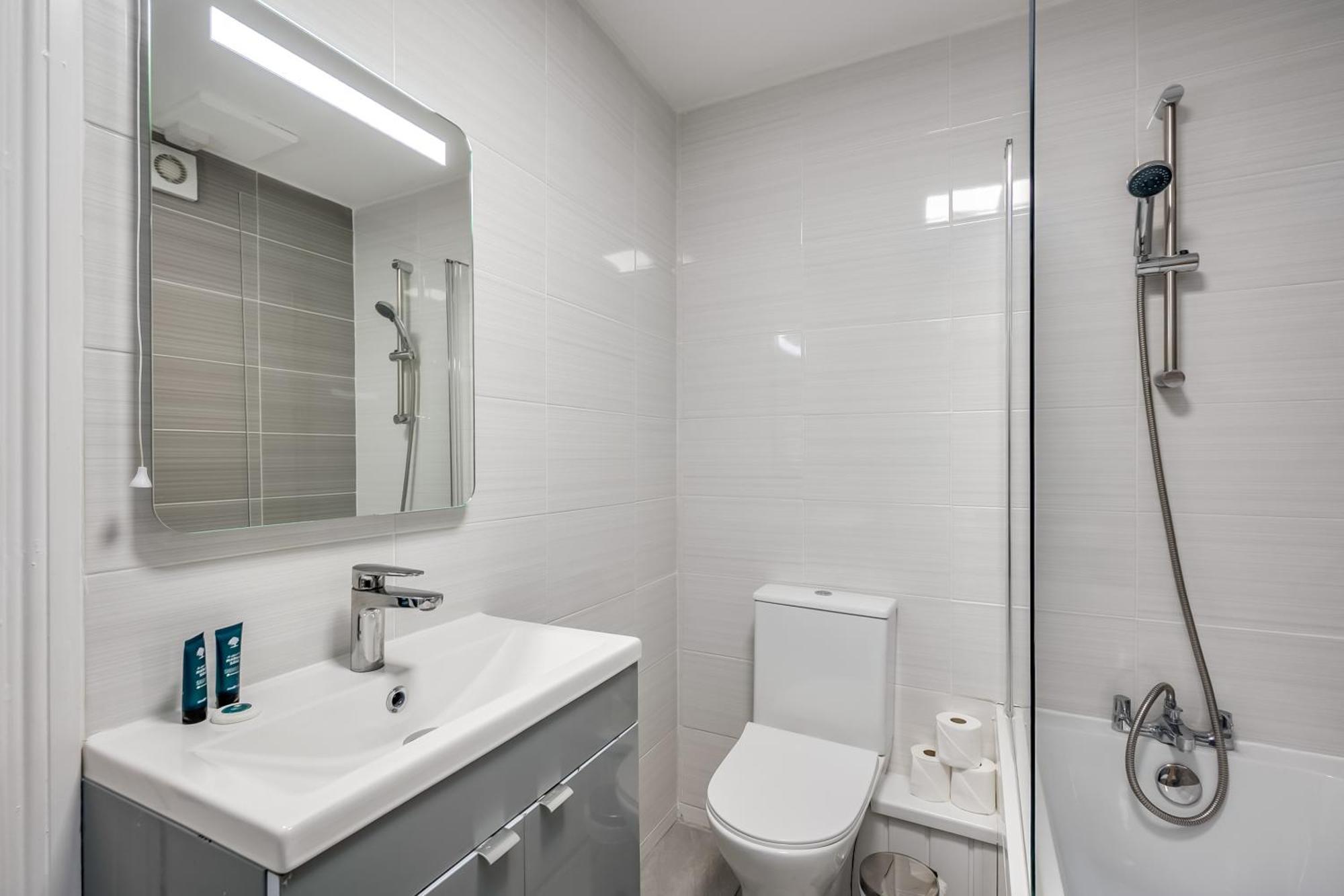 Central Belfast Apartments Queen'S Hideaway Esterno foto
